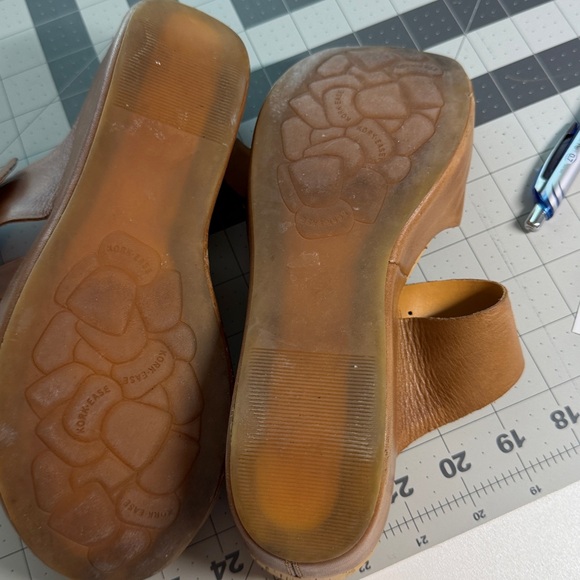 Kork-Ease Brown Leather Sandals with Buckles - Picture 4 of 4